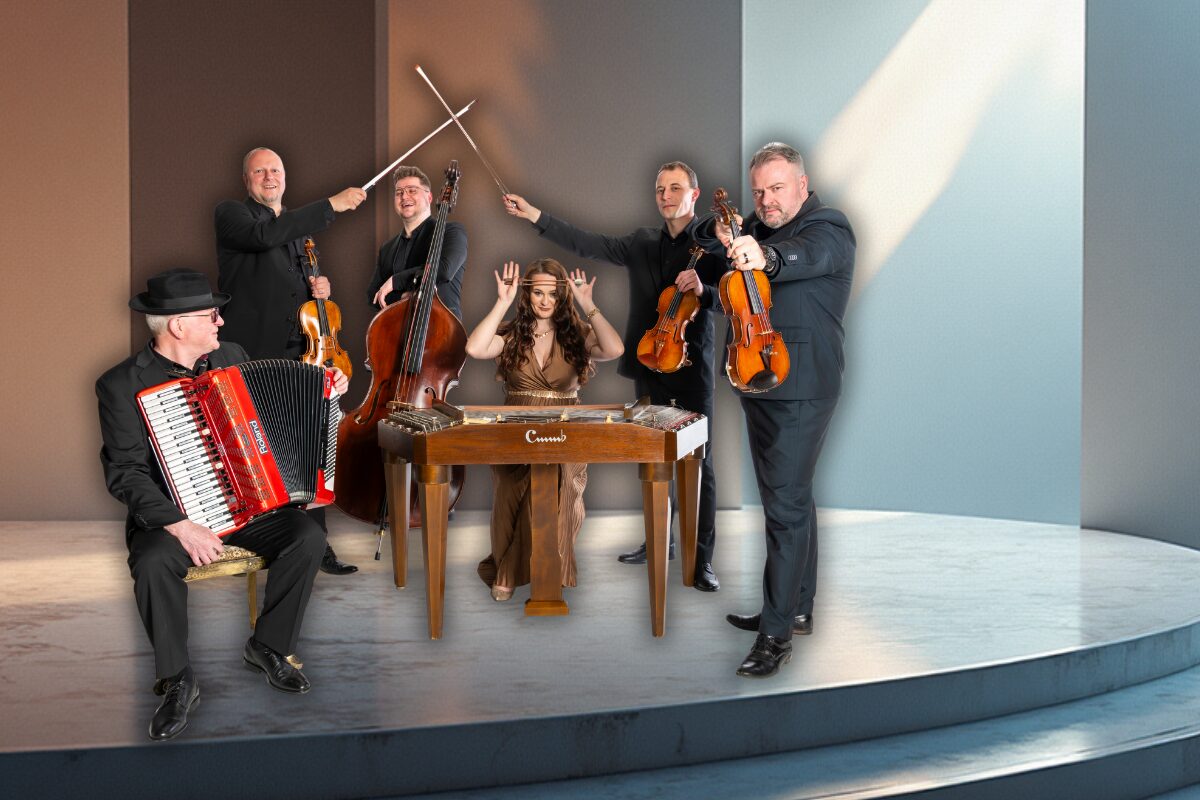 CMMB (Cimbálová muzika Milana Broučka)