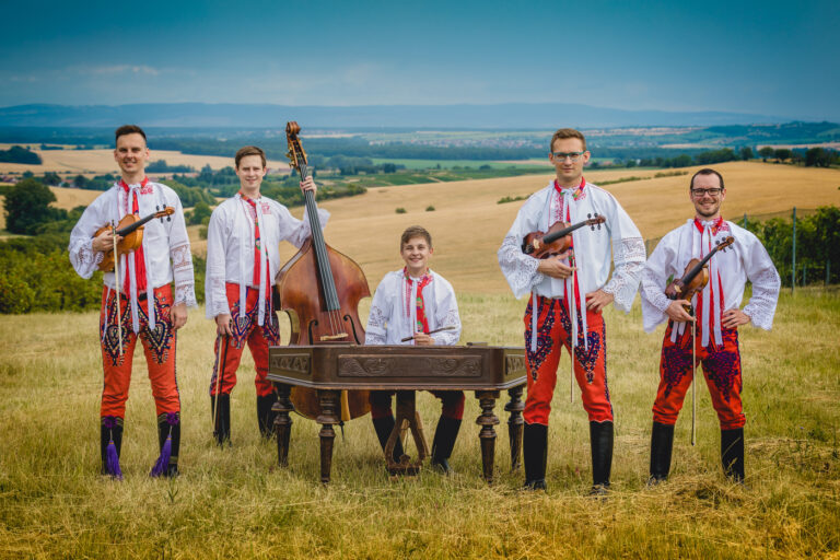 Cimbálová muzika Vojara